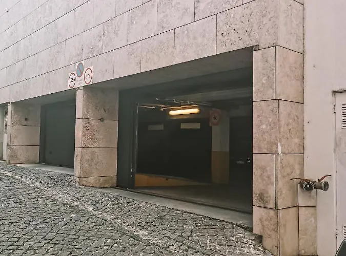 Bairro Alto Free Parking * Lisboa